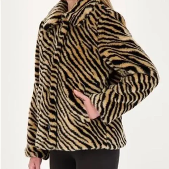 Kate Spade Fur coat - Picture 2 of 8